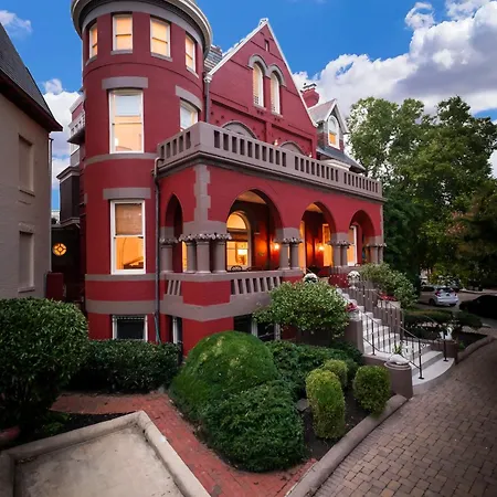Swann House Bed & Breakfast